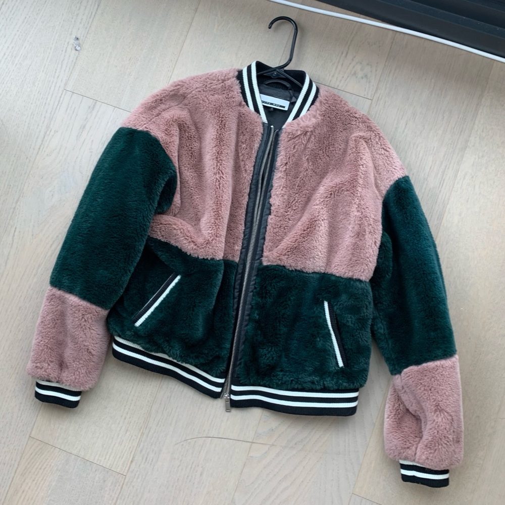 ASOS Noisy May - Mauve Green Faux Fur Bomber Jacket - Size Medium NWT